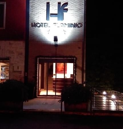 Hotel Flaminio Tavernelle Serrungarina エクステリア 写真